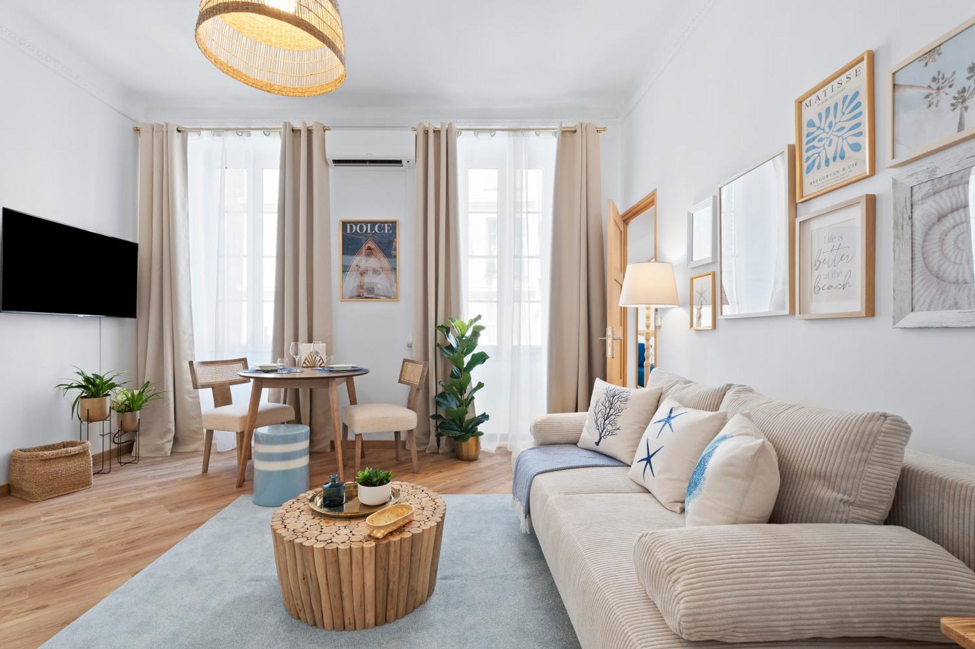 Apartment Renting - 5bfrance - Luxurious Place Massena Promenade Des